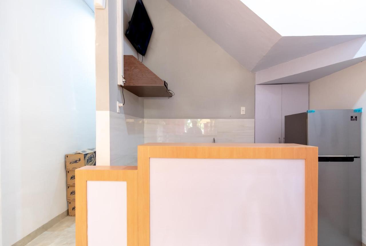 Oyo 1557 Bungas Guest House Медан Екстериор снимка
